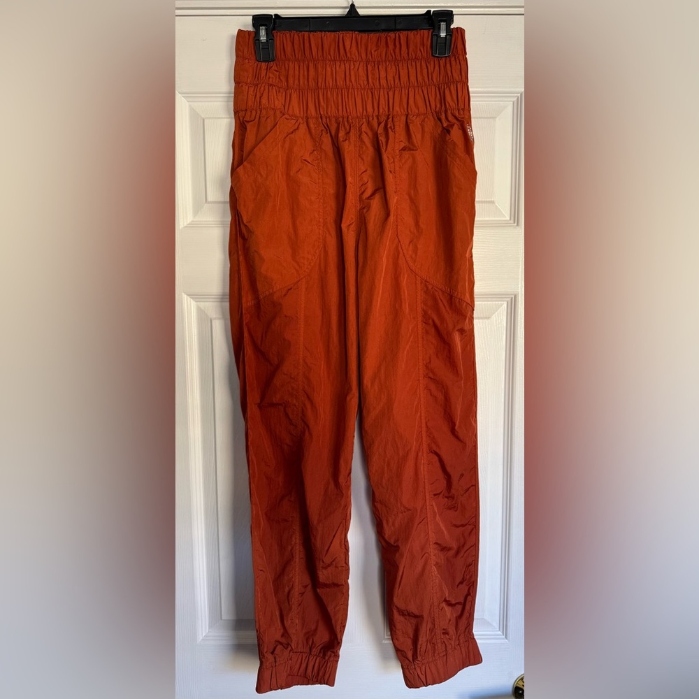 FP MOVEMENT Free People Way Home Rust High Rise Cinched Active Joggers Pants M - Picture 3 of 13